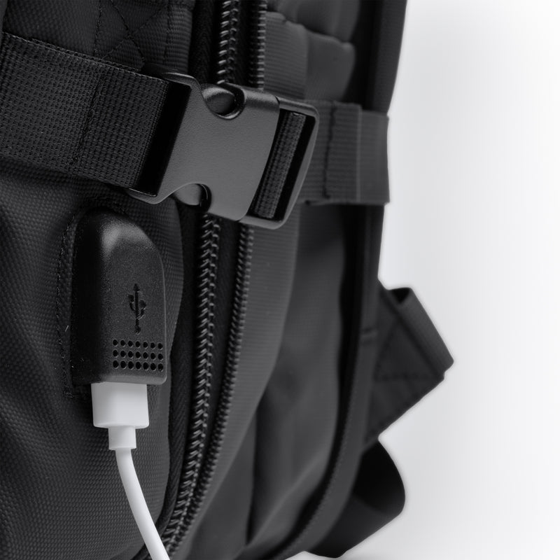 Carica immagine in Galleria Viewer, Zaino Viaggio in Pelle PU Porta PC 17" con USB e Antifurto 40 Litri STAMINA RAYAN MO1549
