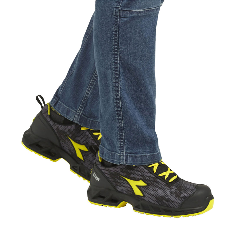 Carica immagine in Galleria Viewer, Scarpe antinfortunistiche Diadora Utility SHARK STABLE IMPACT LOW S3 SRC ESD
